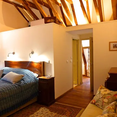 Hébergement de vacances Ancien College Restaure: Charme Medieval, Linge Fourni - Fr-1-489-335